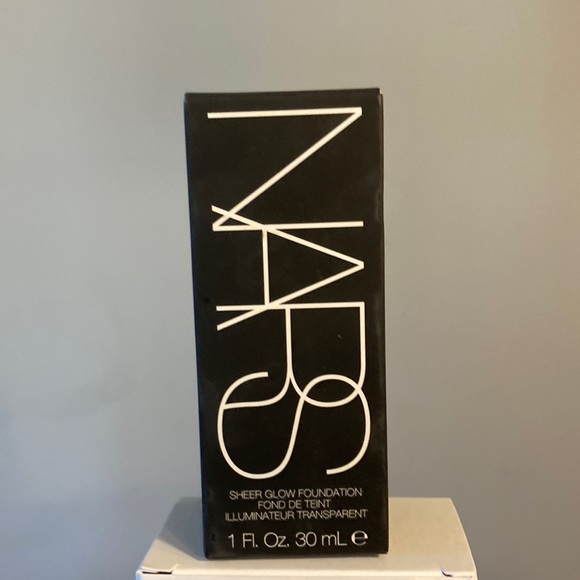 NARS Sheer Glow Foundation Medium 3.5 Vanuatu — BRAND NEW, SEALED - Picture 5 of 13